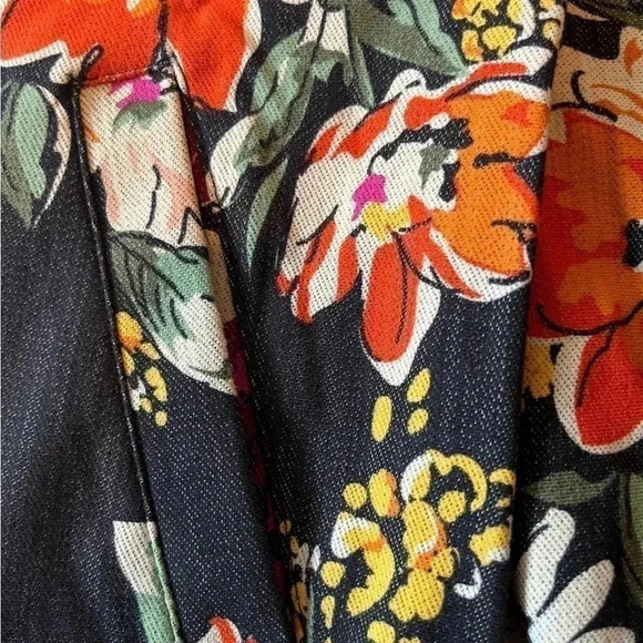 Agnes & Dora Black Denim Floral Jacket Front Zipper Side Pockets Size Small - Picture 5 of 5